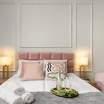 Movo Old Town Apartments