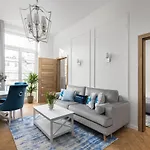 Movo Old Town Apartments